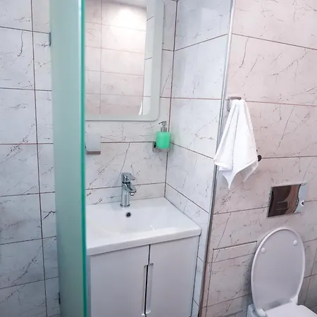 Sun Apartment *
